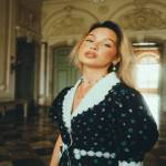 Monika Leveski portrait representing her biography and professional career