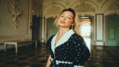 Monika Leveski portrait representing her biography and professional career